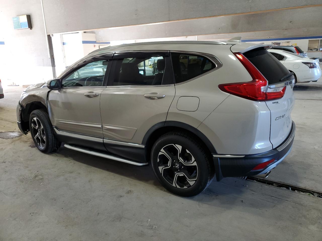 2018 Honda CR-V - Image 2