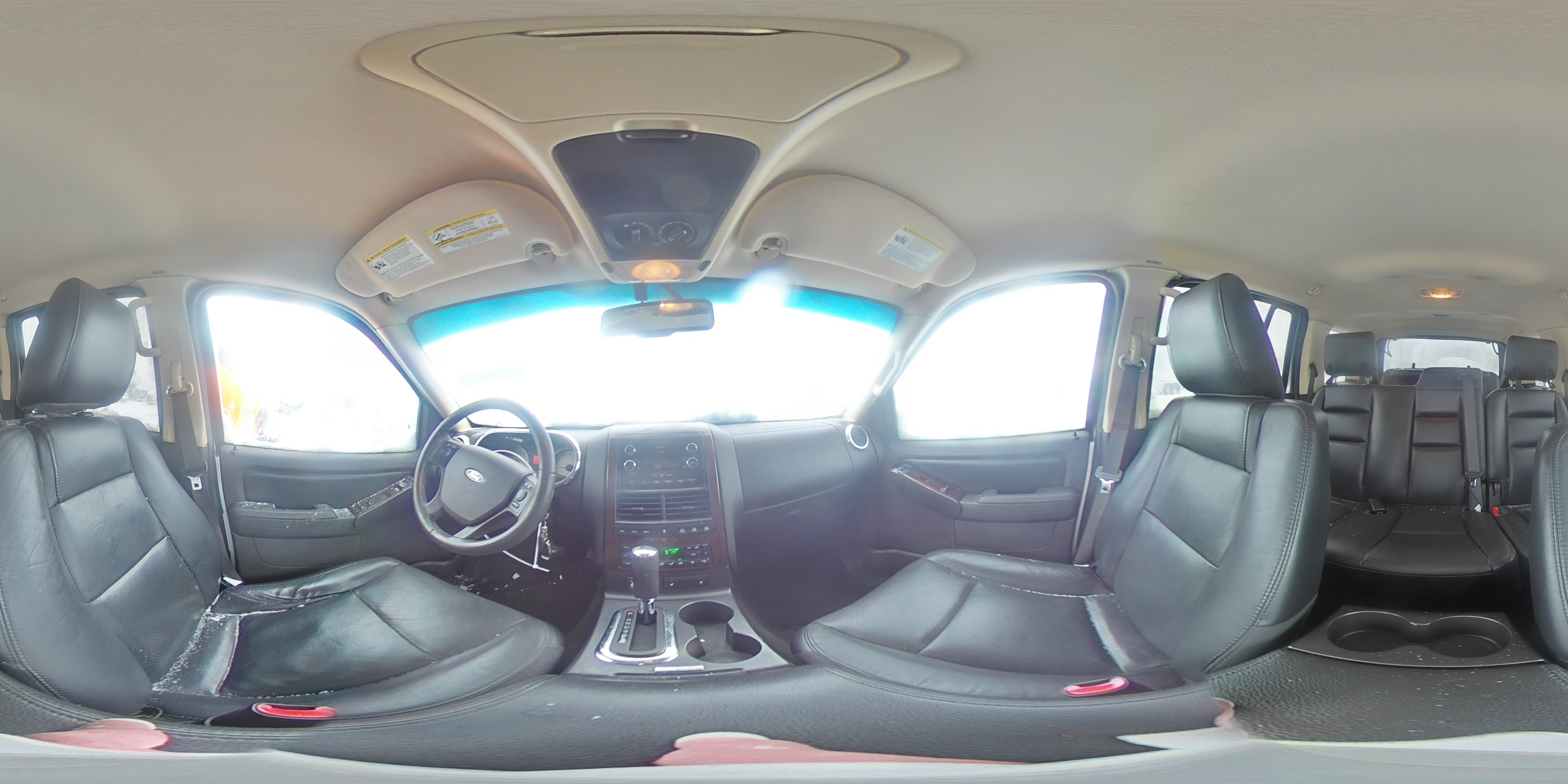 2010 Ford Explorer - Image 13