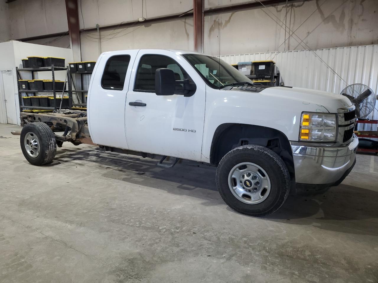 2011 Chevrolet Silverado - Image 4