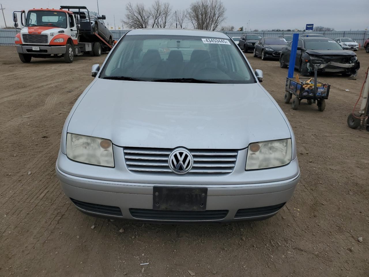 2005 Volkswagen Jetta - Image 5