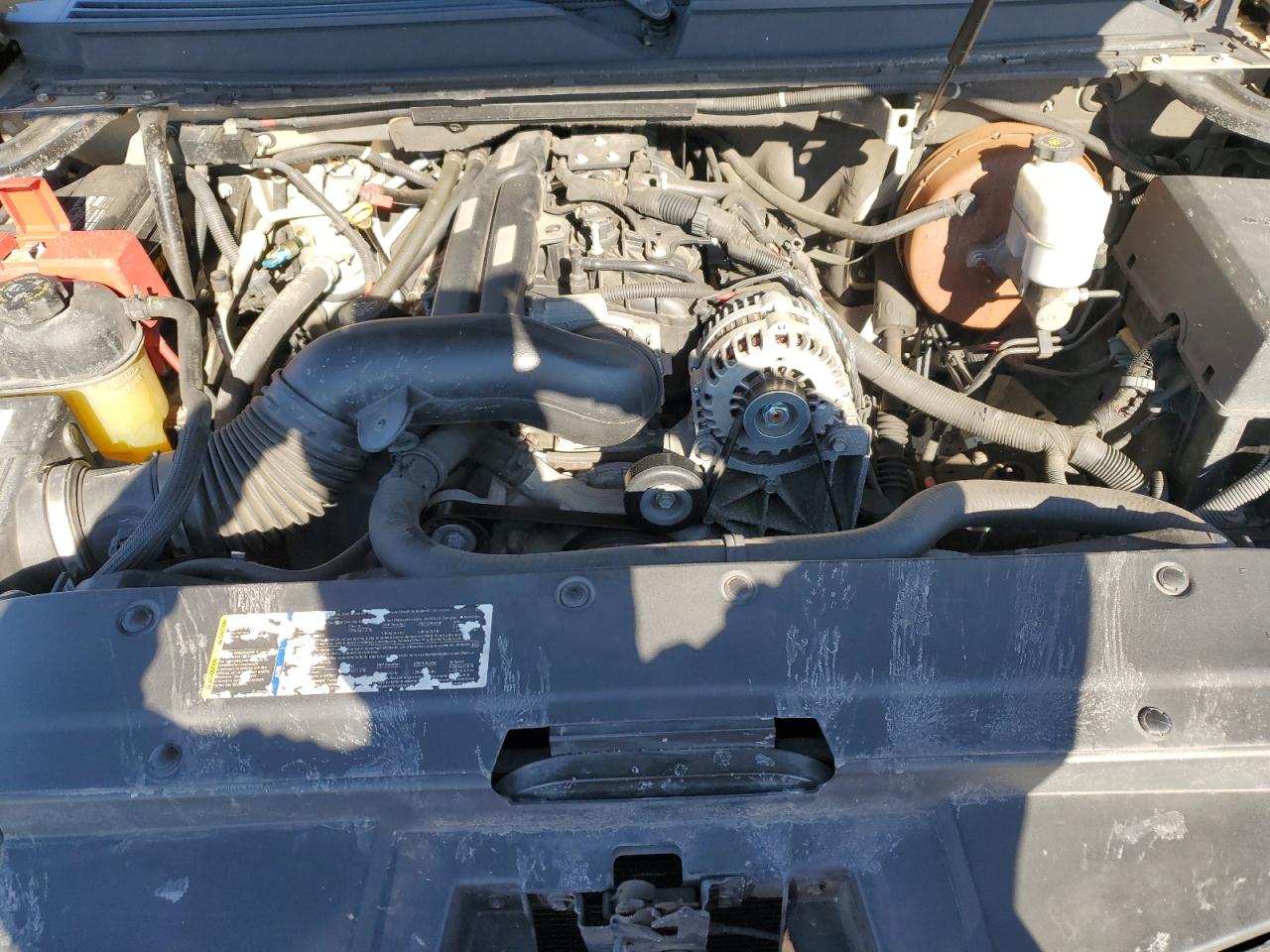 2007 Chevrolet Suburban - Image 12