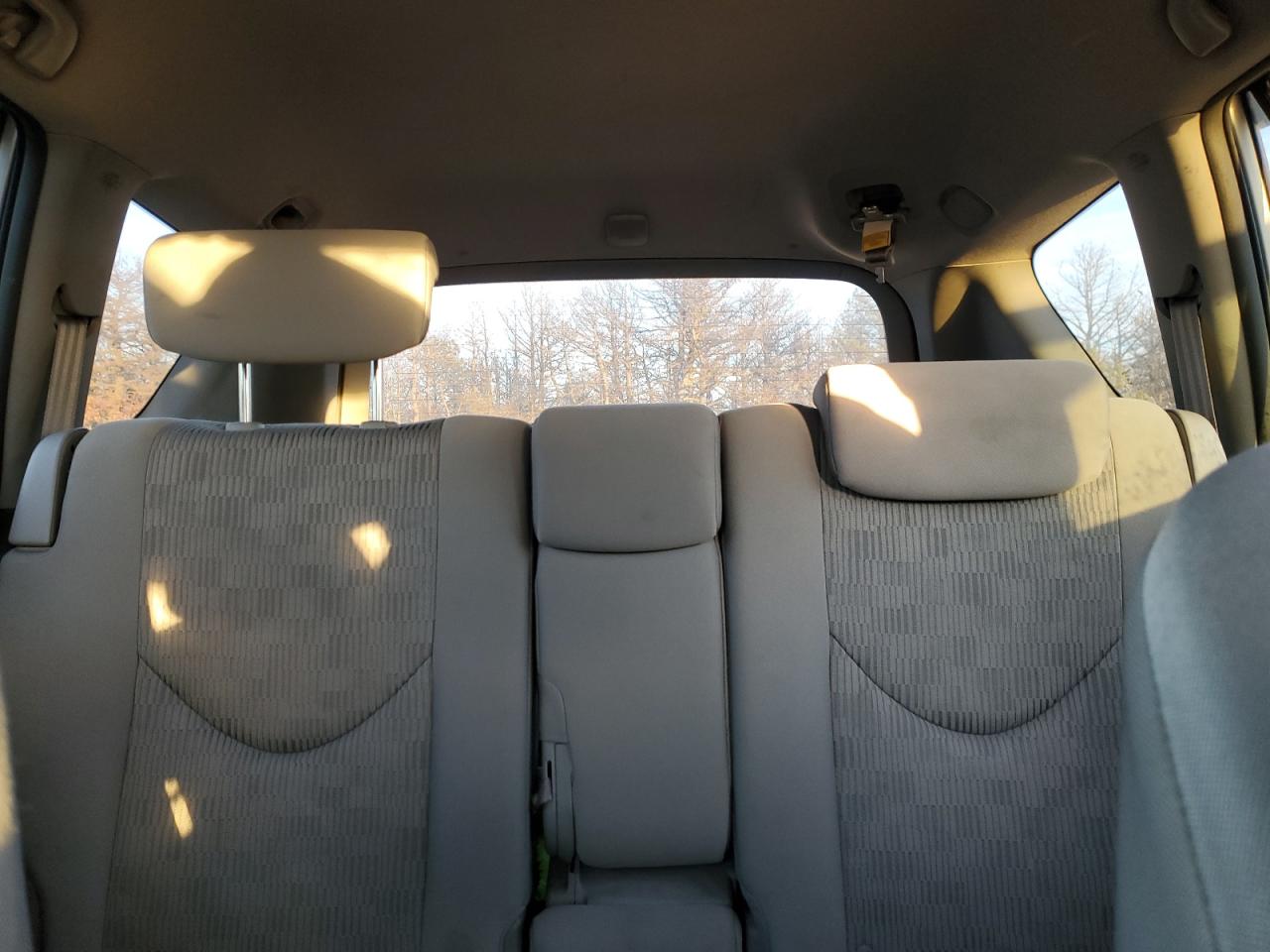 2010 Toyota RAV 4 - Image 10