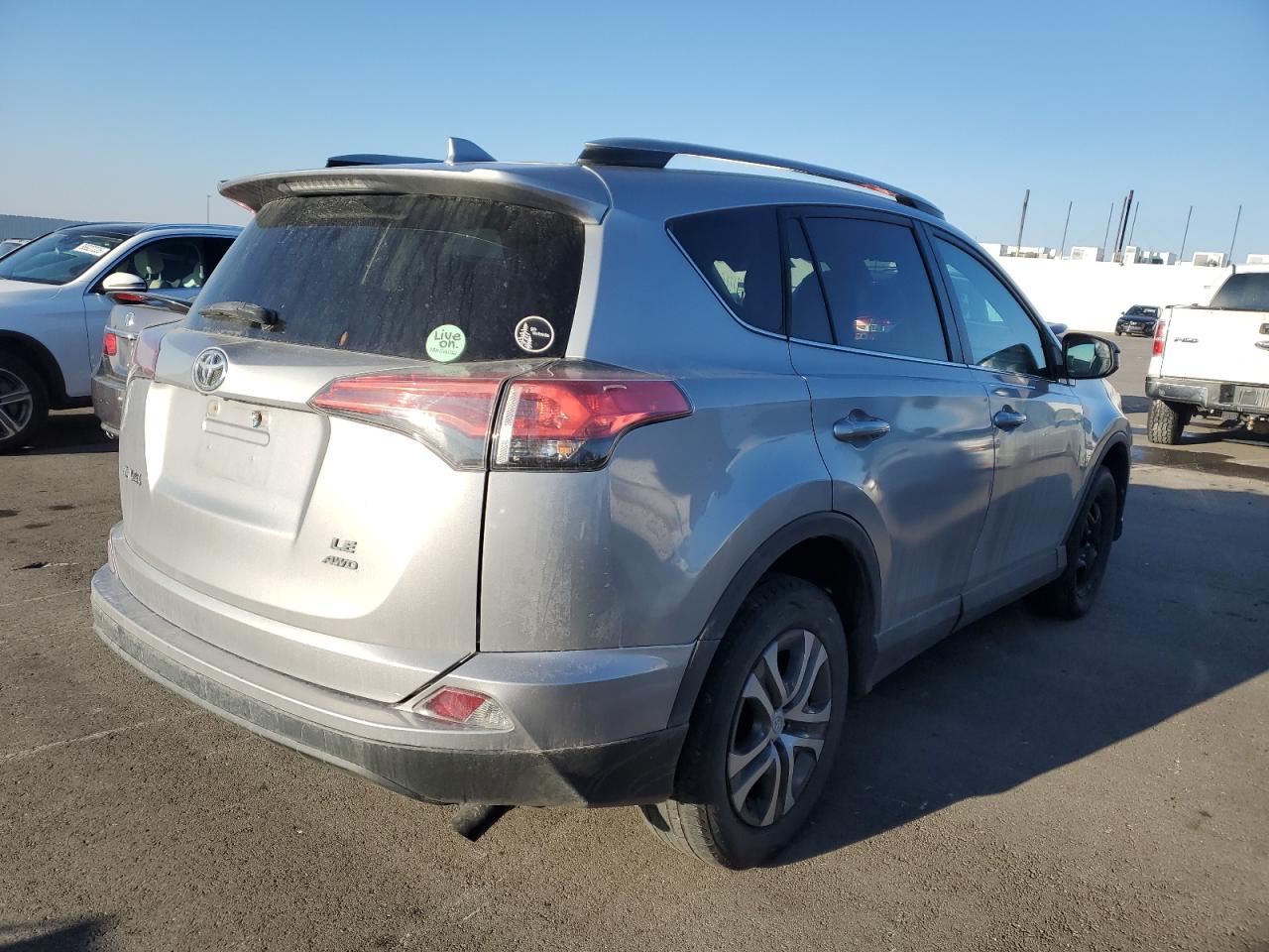 2017 Toyota RAV 4 - Image 3