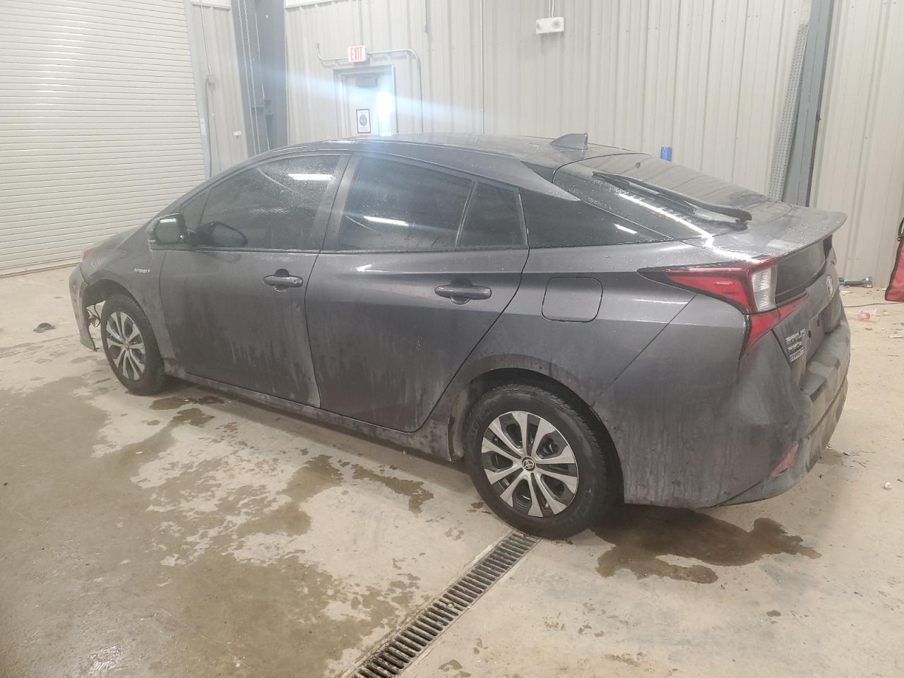 2020 Toyota Prius - Image 2