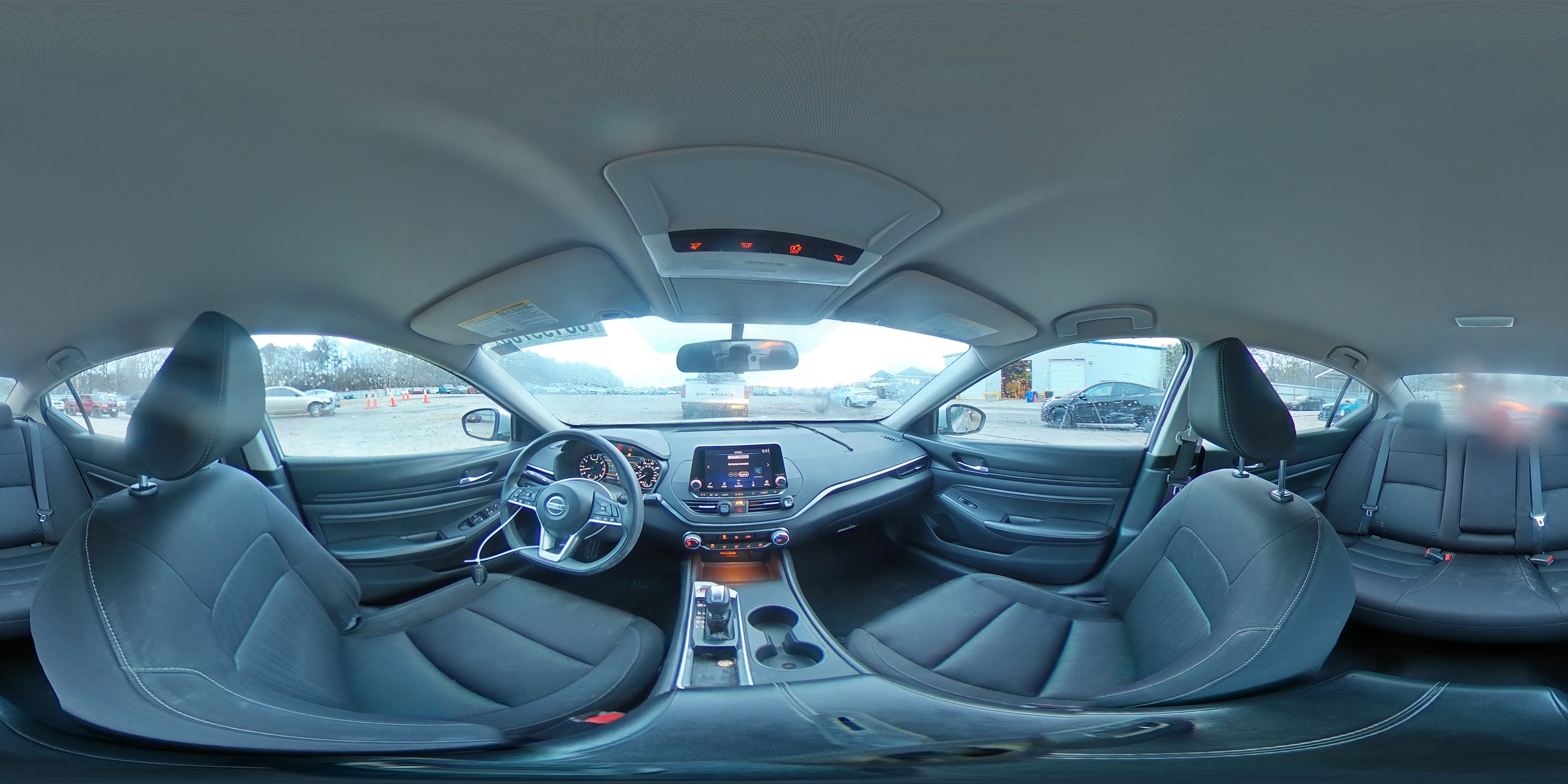 2020 Nissan Altima - Image 14