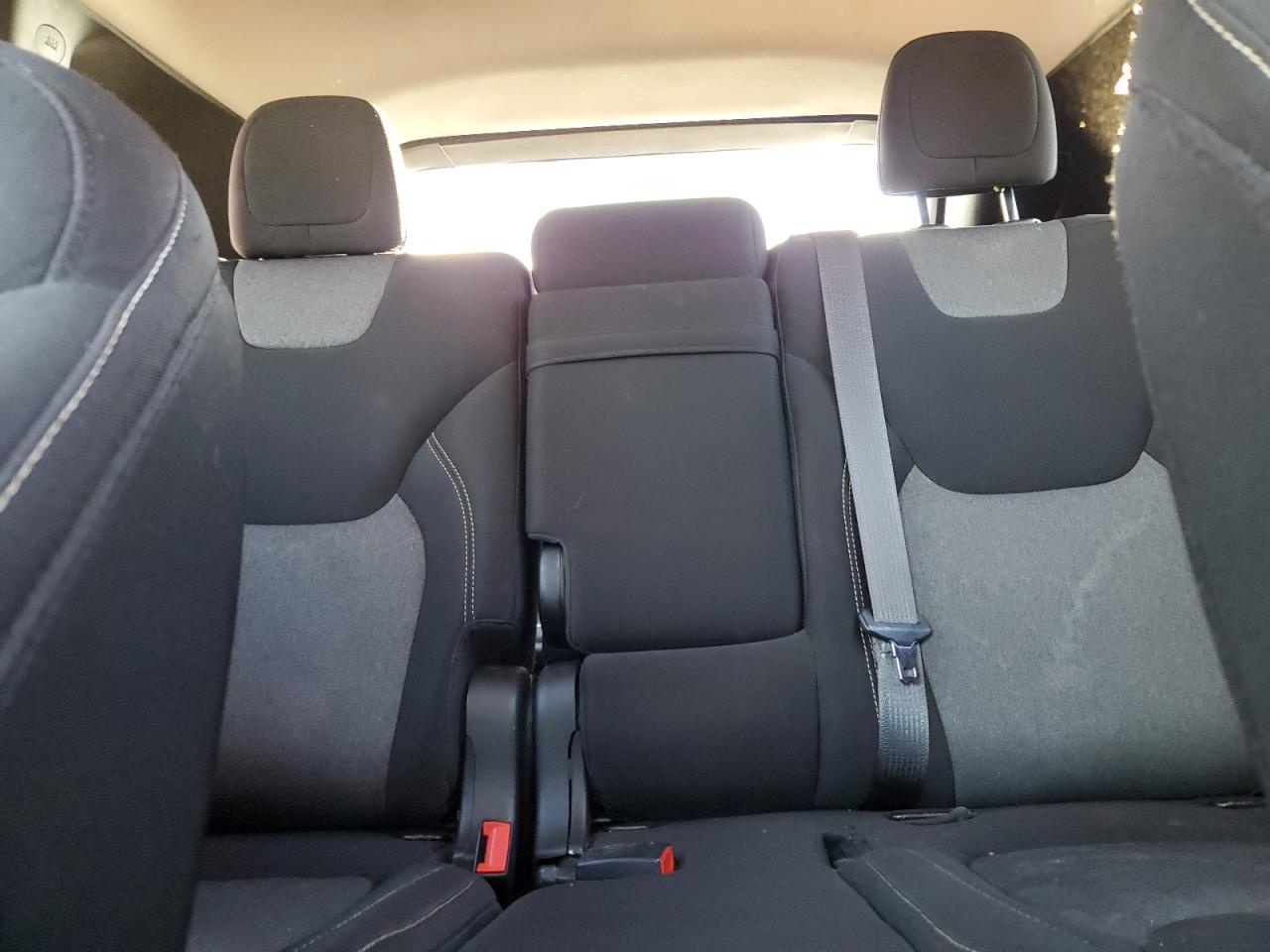 2014 Jeep Grand Cherokee - Image 10