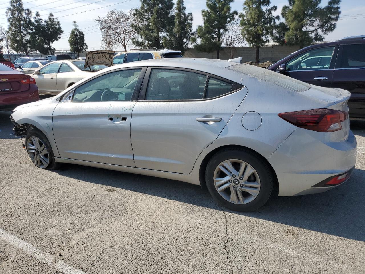 2020 Hyundai Elantra - Image 2