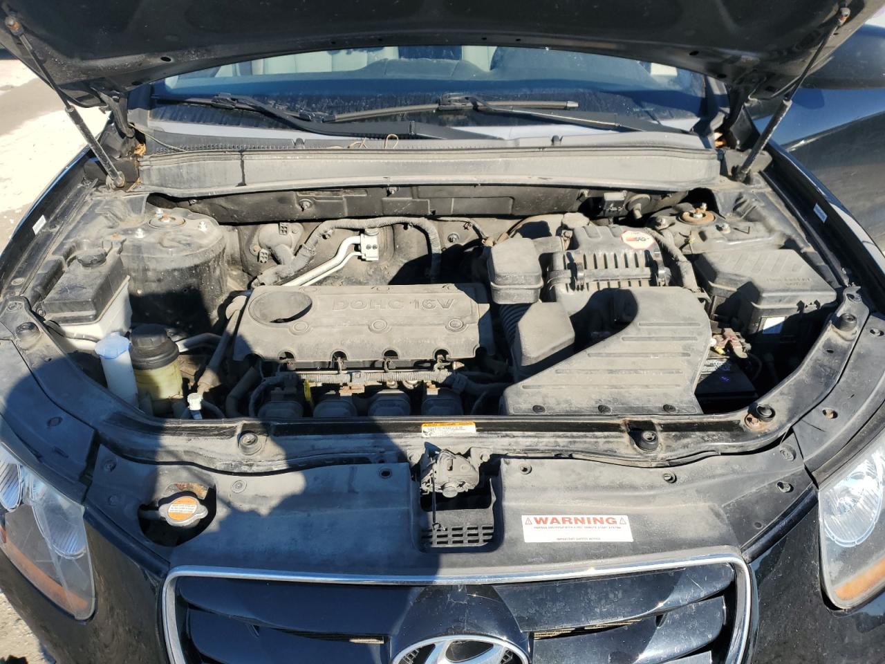 2010 Hyundai Santa Fe - Image 13