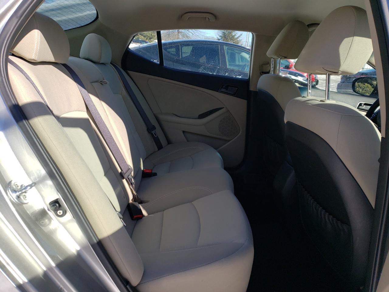 2012 Kia Optima - Image 10