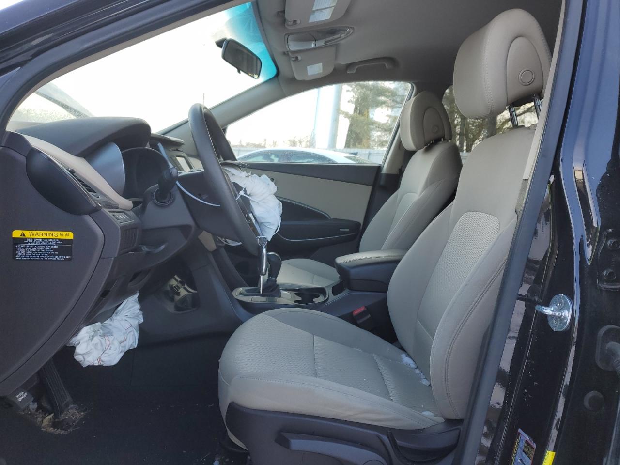 2017 Hyundai Santa Fe - Image 7
