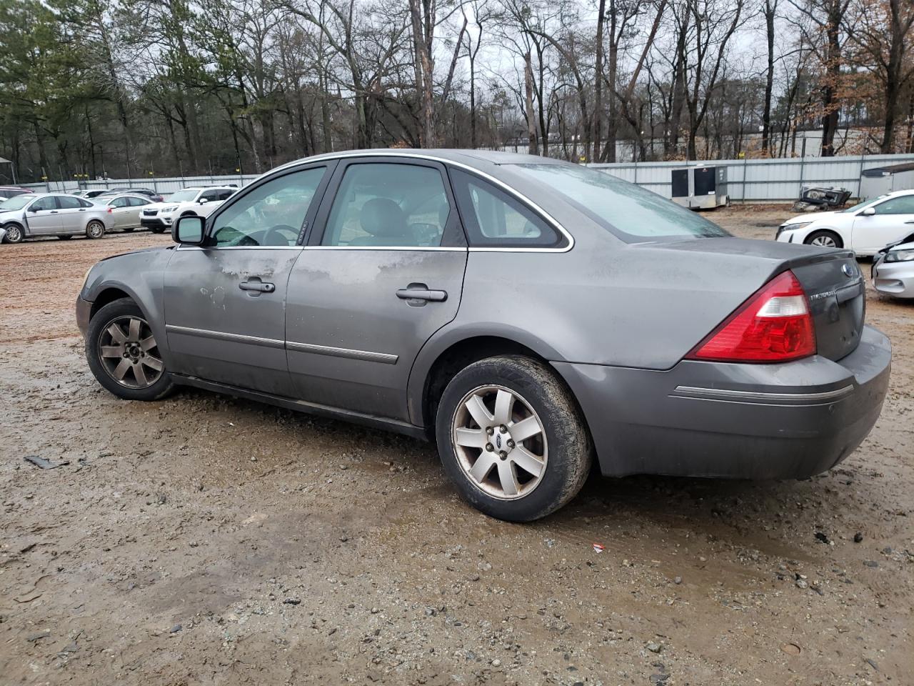 2006 Ford Five Hundred - Image 2