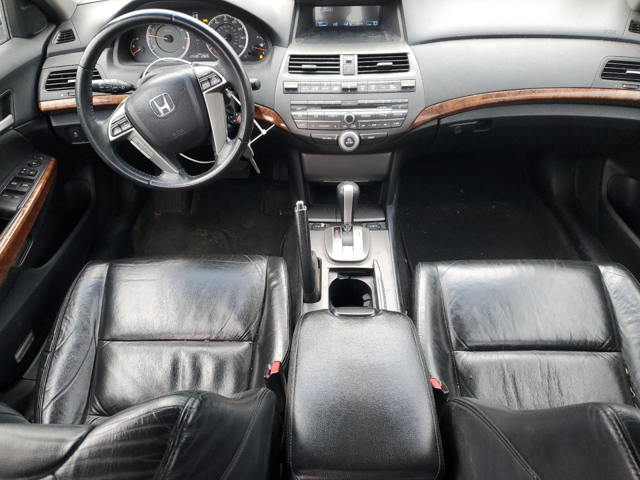 2011 Honda Accord - Image 8