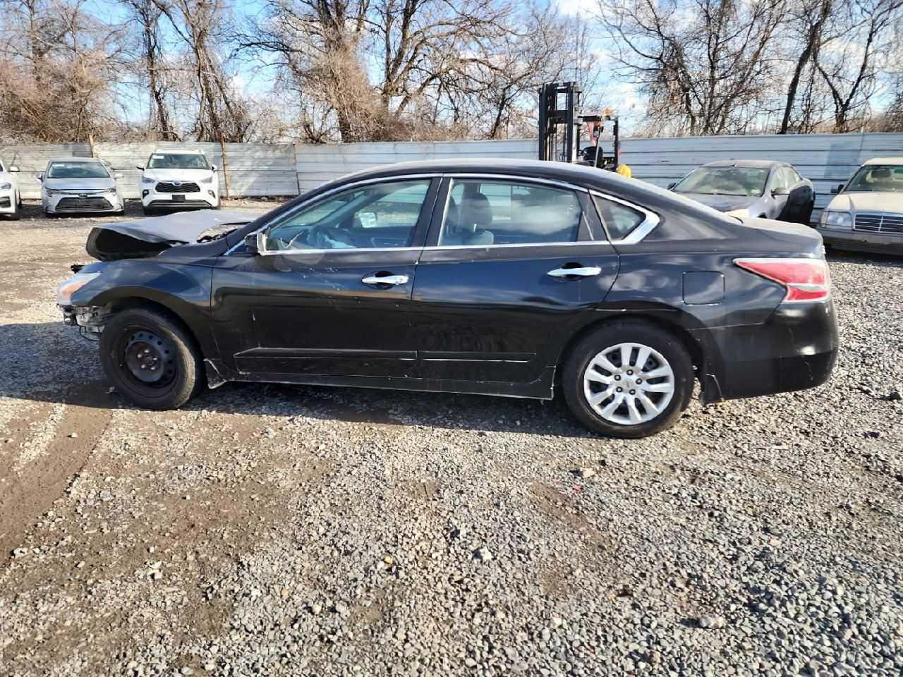2015 Nissan Altima - Image 14
