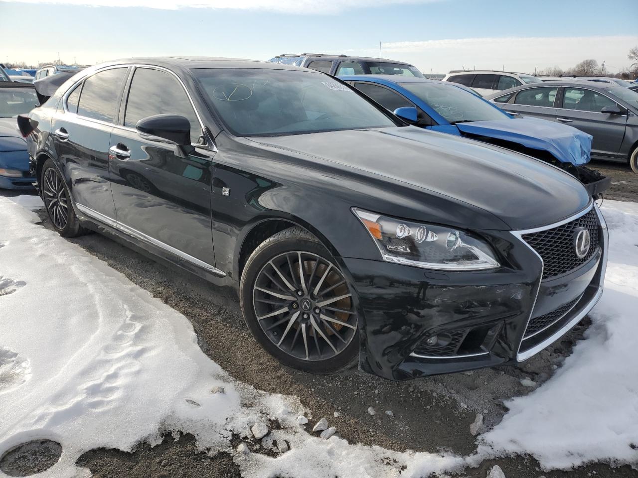 VIN JTHCL5EF0D5015930 2013 LEXUS LS460 no.4