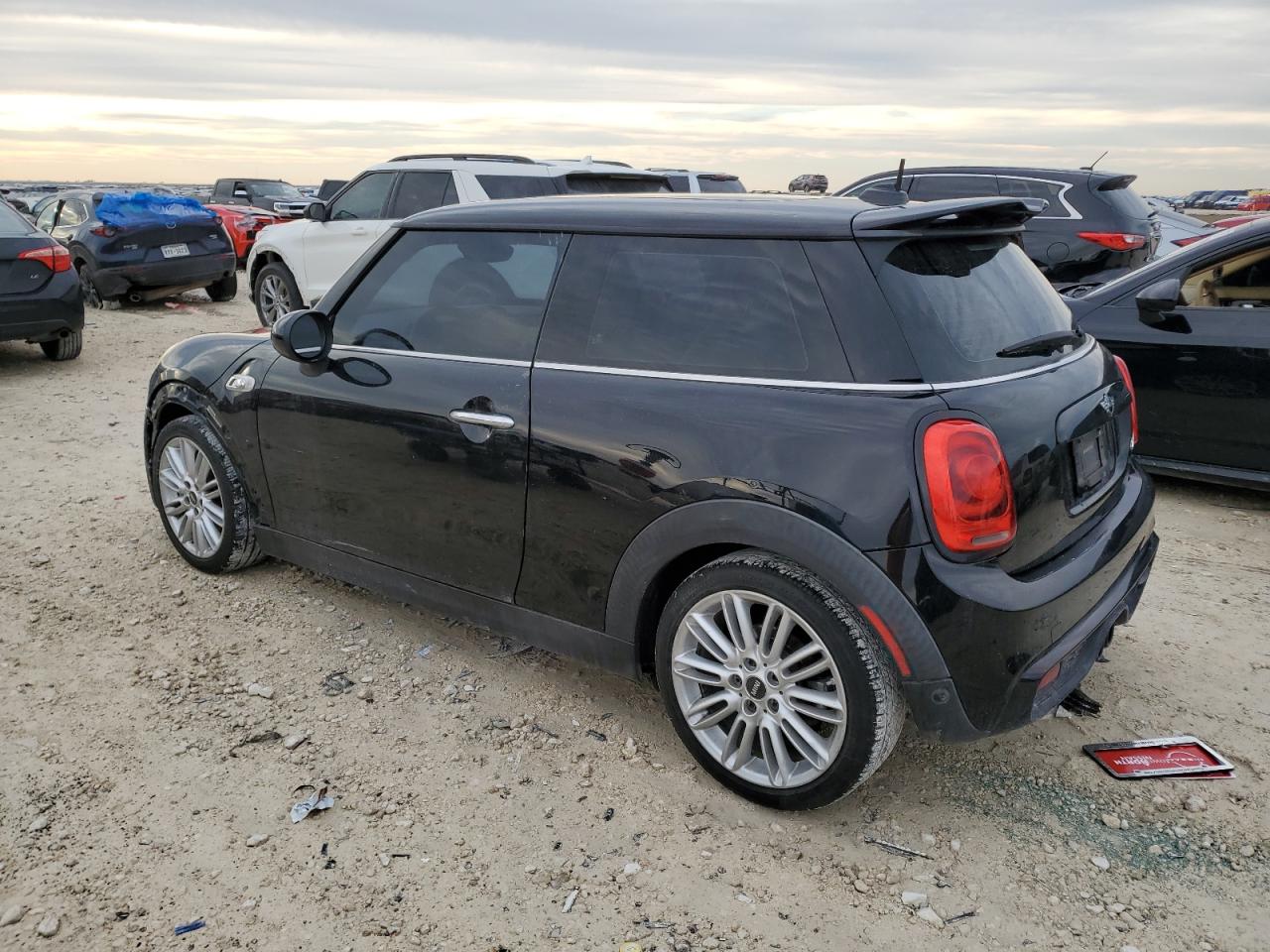 2017 MINI Cooper - Image 2