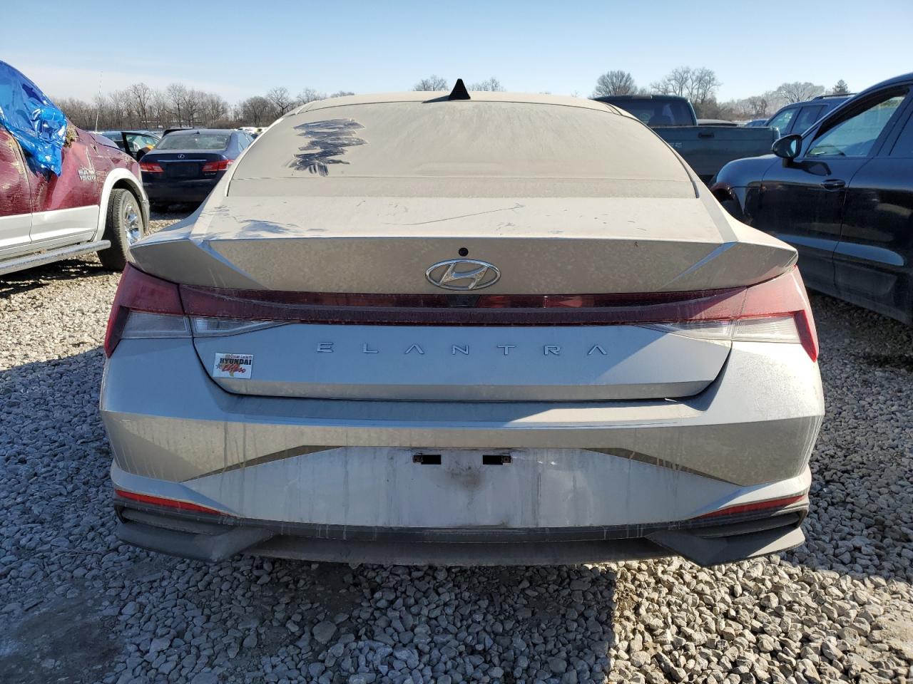2022 Hyundai Elantra - Image 6