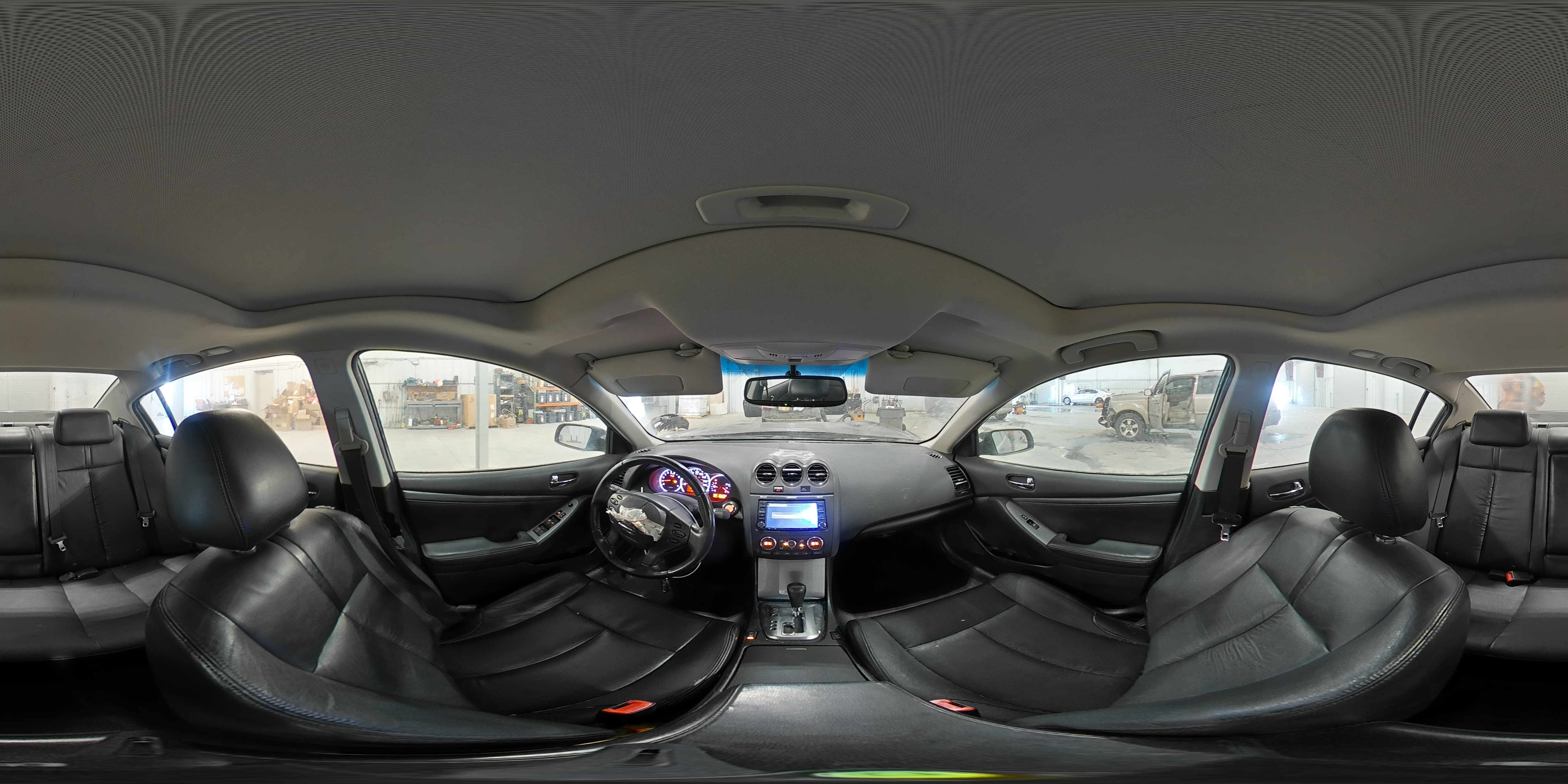 2010 Nissan Altima - Image 12