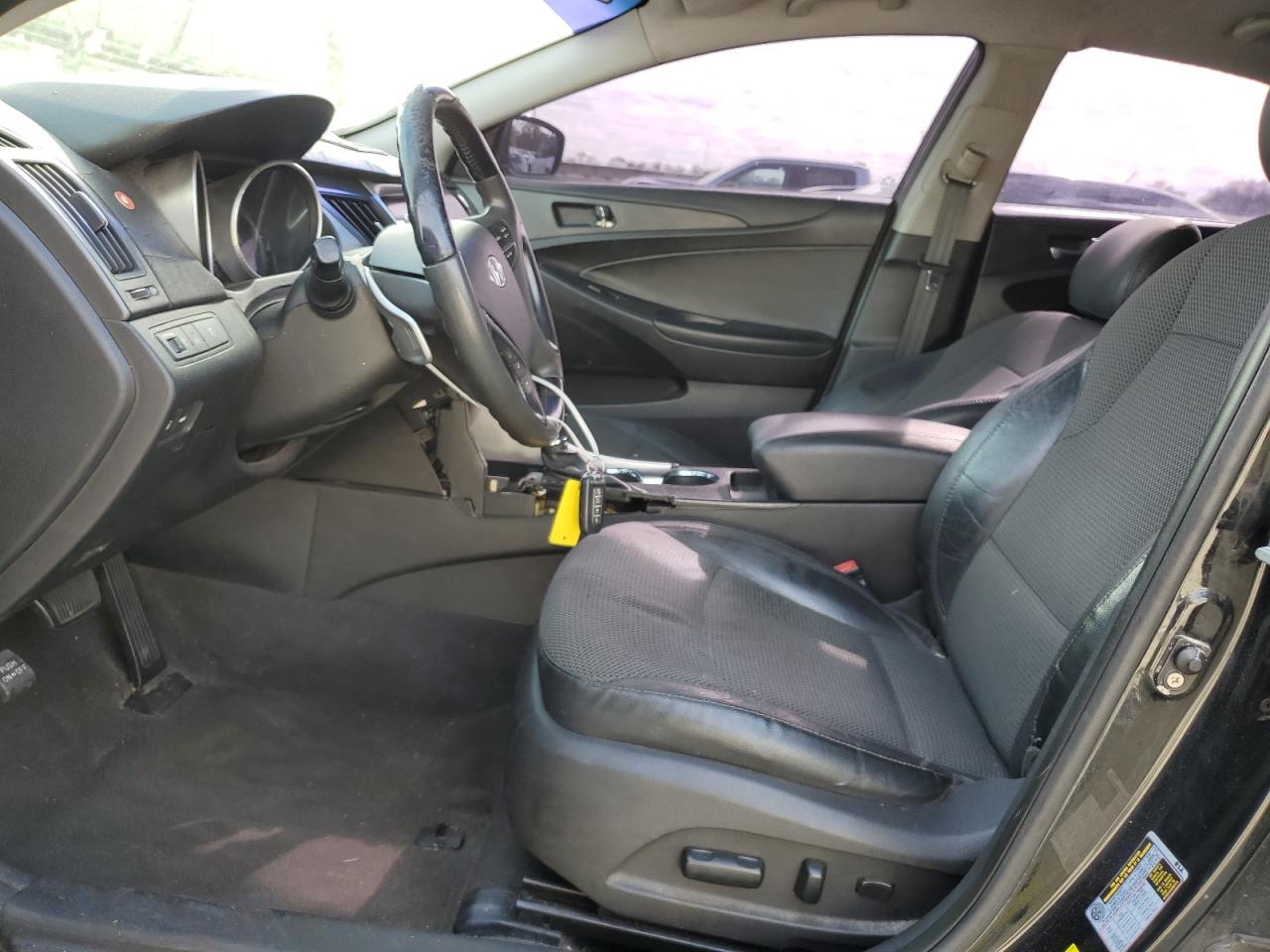 2011 Hyundai Sonata - Image 7
