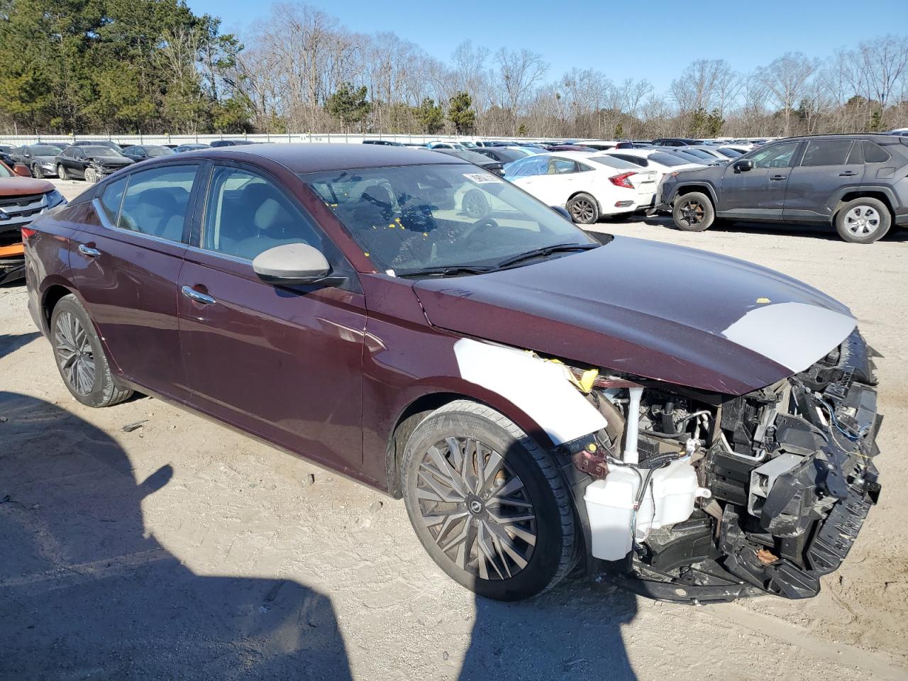 2024 Nissan Altima - Image 4