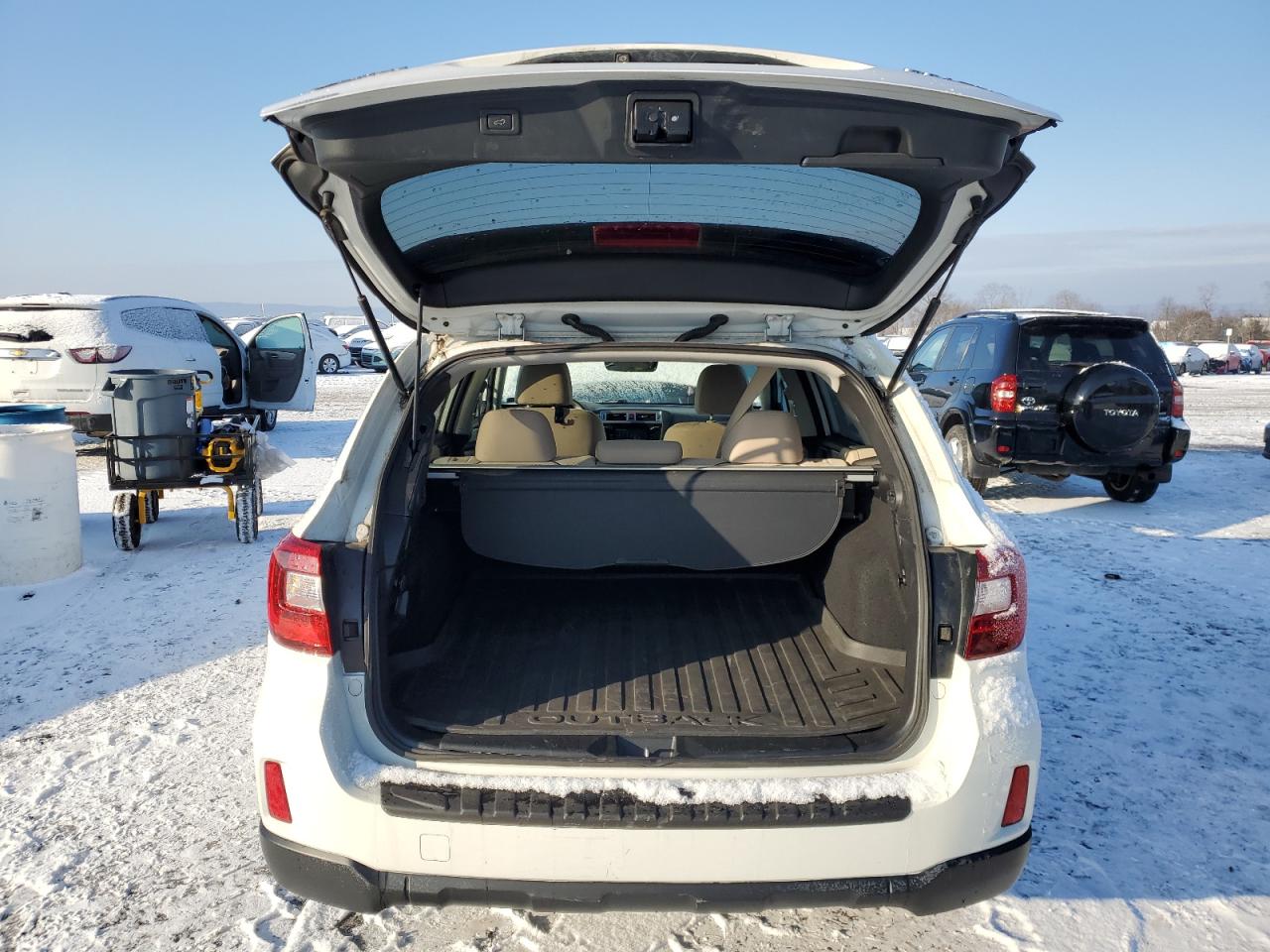 2017 Subaru Outback - Image 6