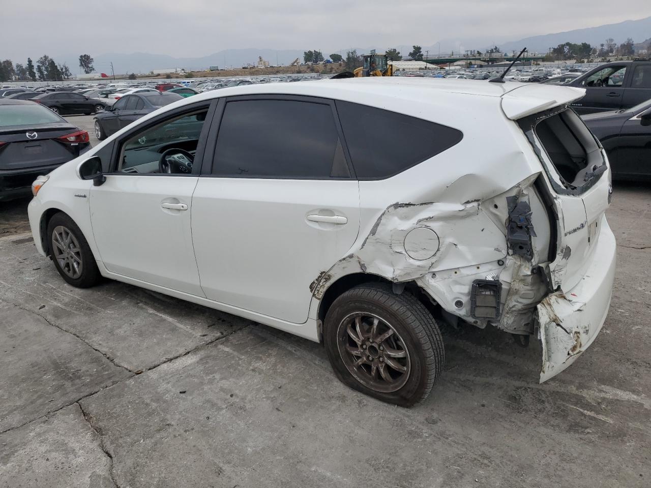 2016 Toyota Prius - Image 2