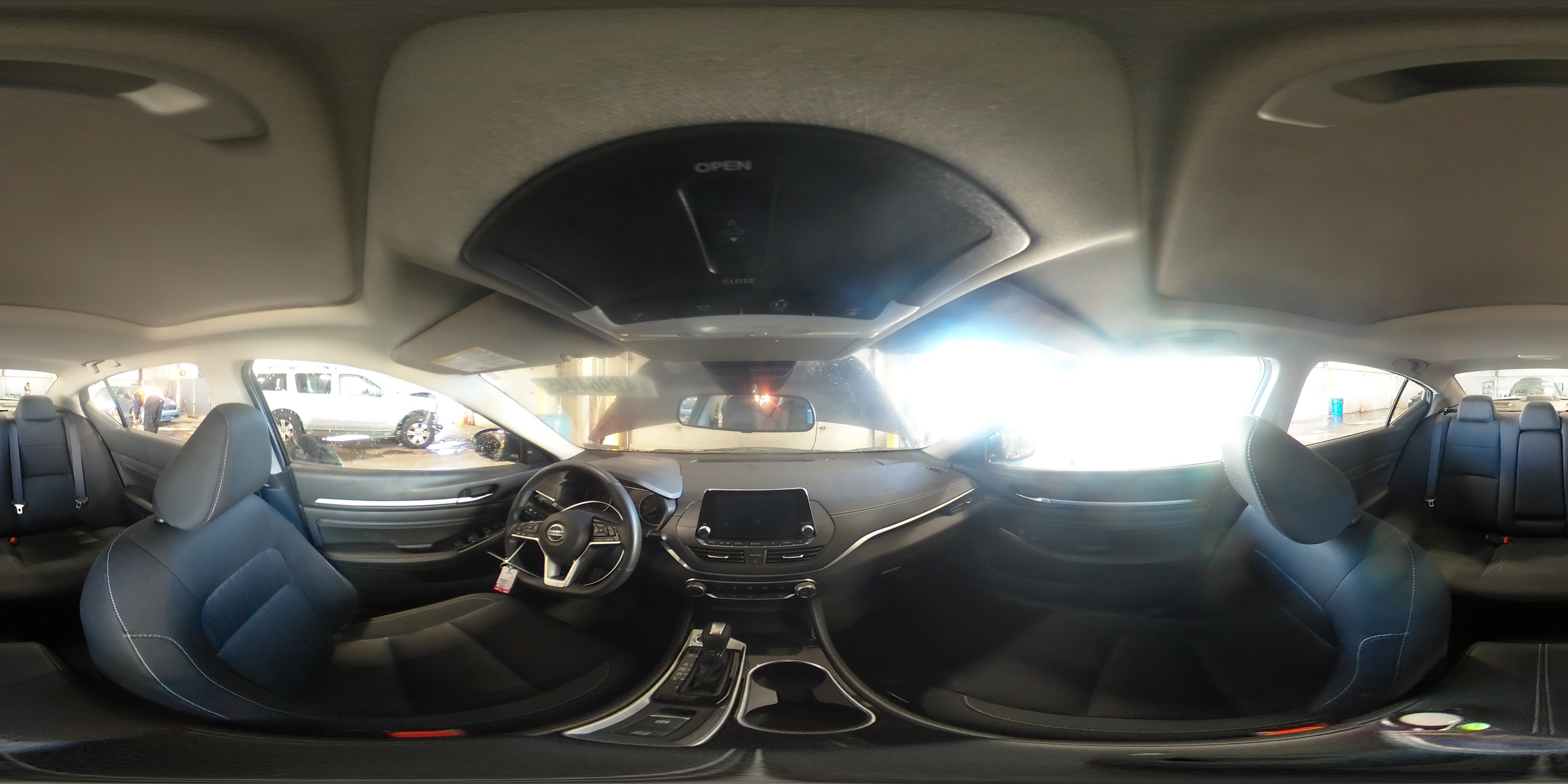 2021 Nissan Altima - Image 15