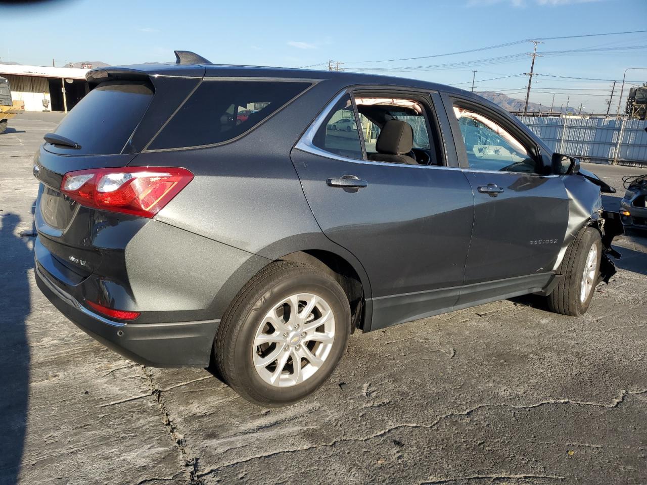 2021 Chevrolet Equinox - Image 3