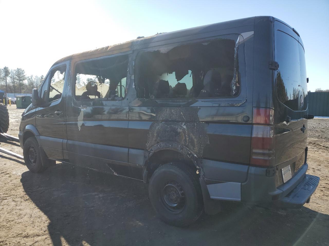 2015 Mercedes-Benz Sprinter - Image 2