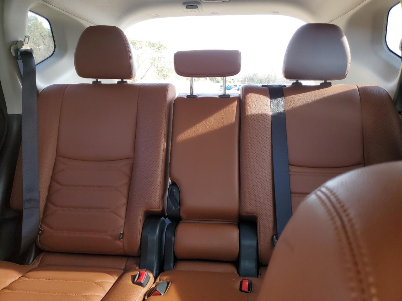 2017 Nissan Rogue - Image 10
