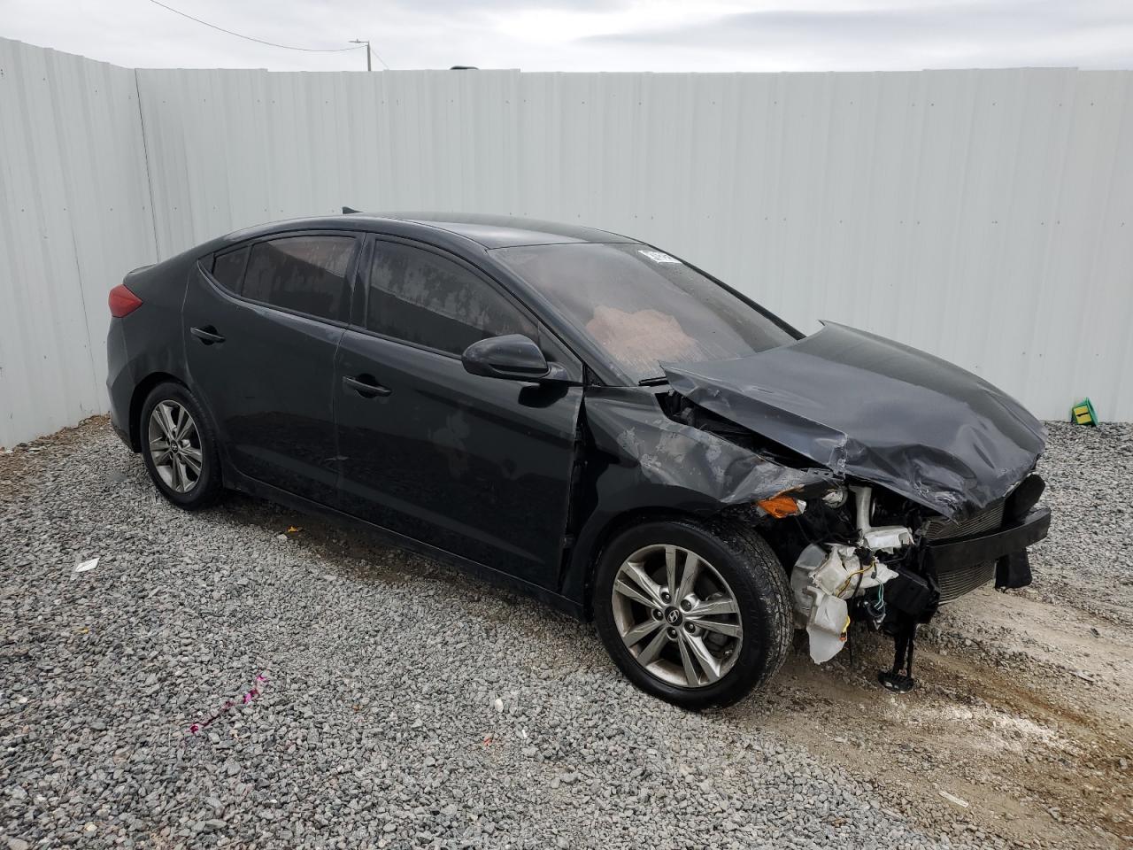 2017 Hyundai Elantra - Image 4