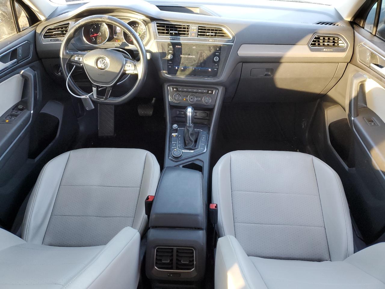 2018 Volkswagen Tiguan - Image 8