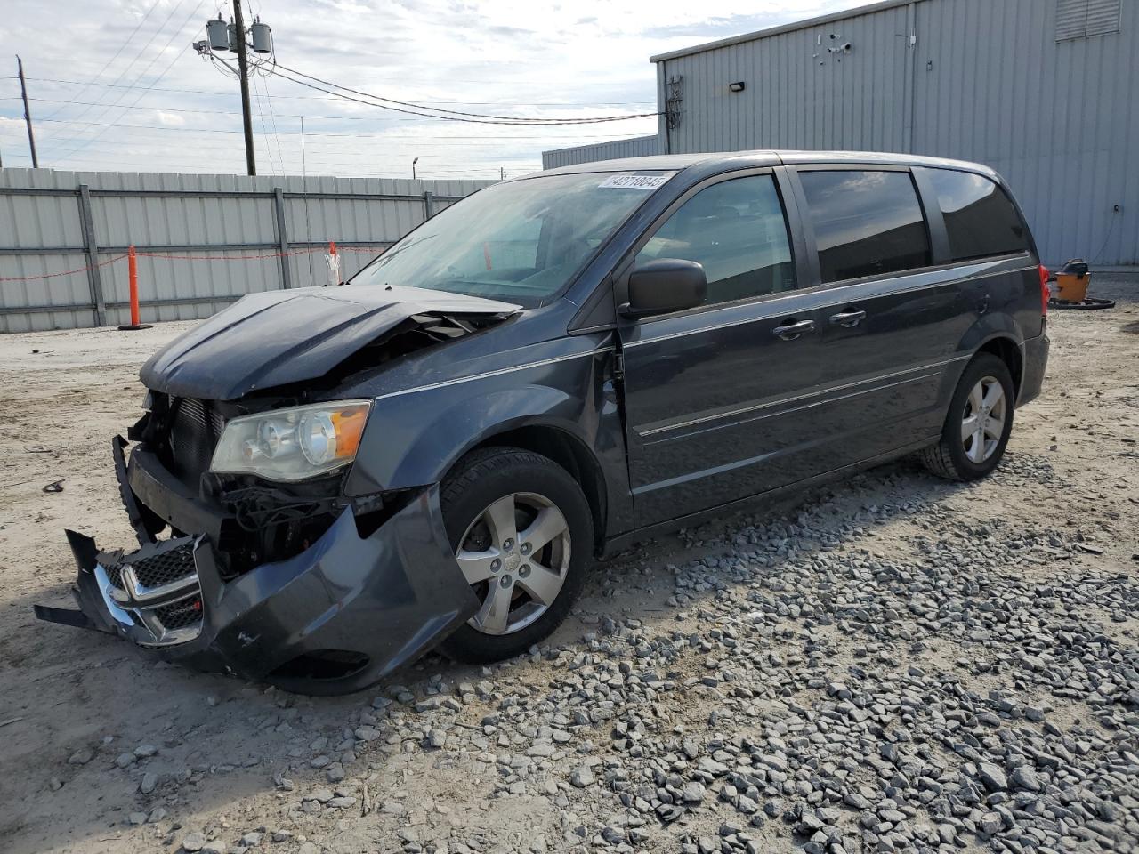 2013 Dodge Caravan - Image 1
