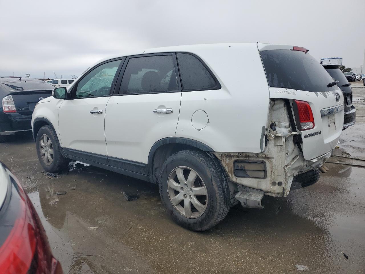 2011 Kia Sorento - Image 2