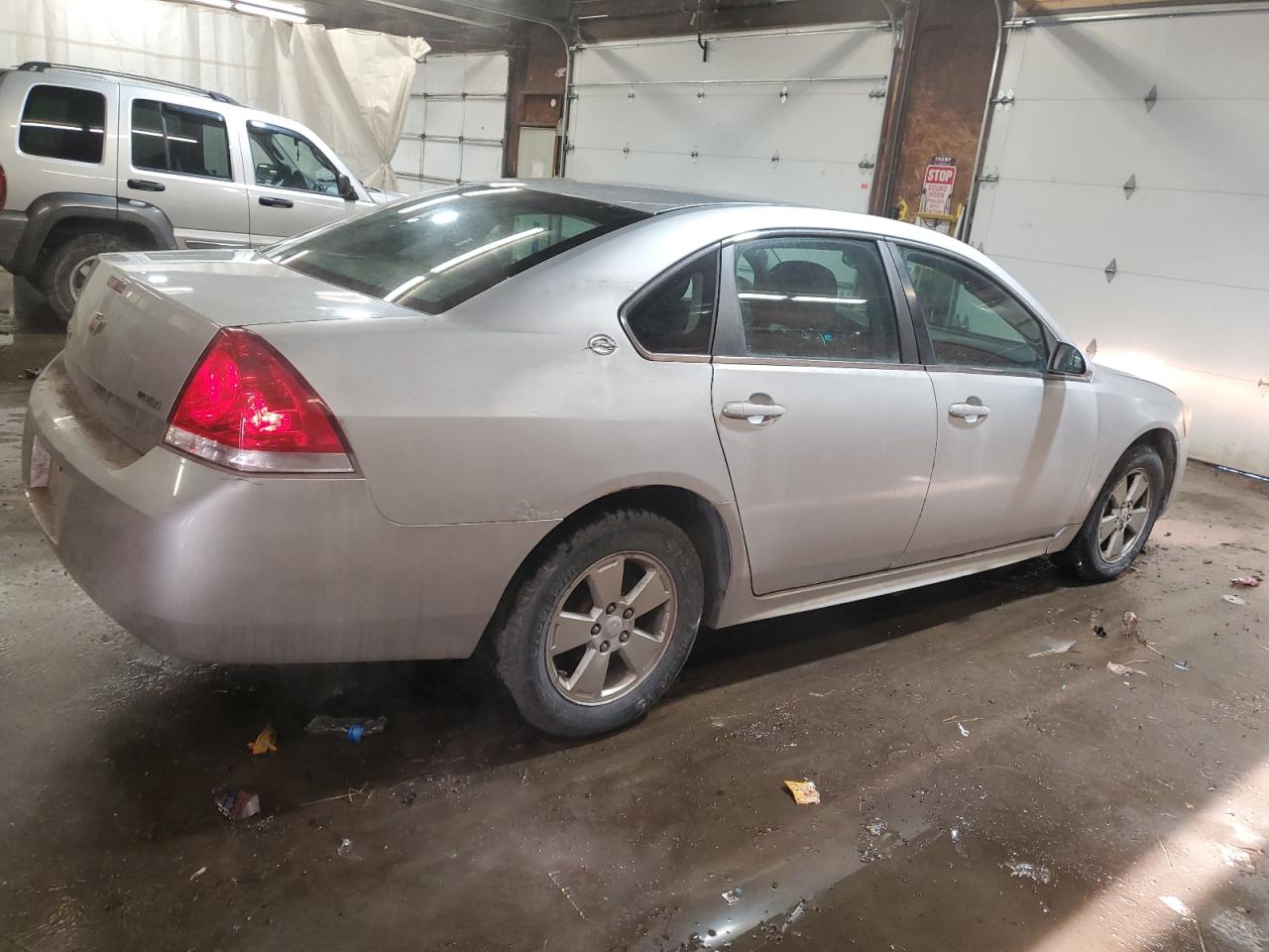 2009 Chevrolet Impala - Image 3