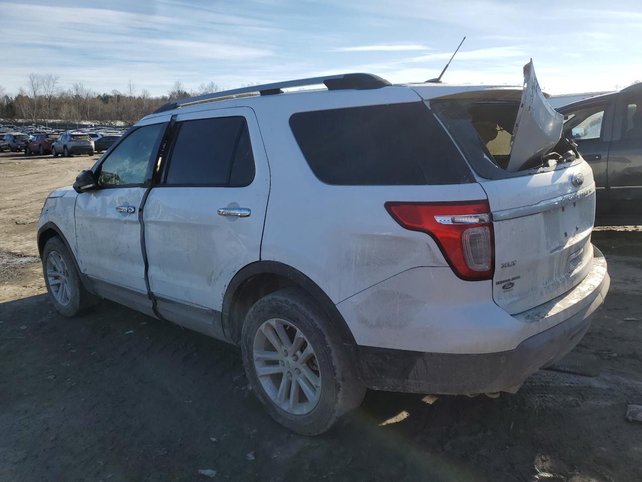 2015 Ford Explorer - Image 2