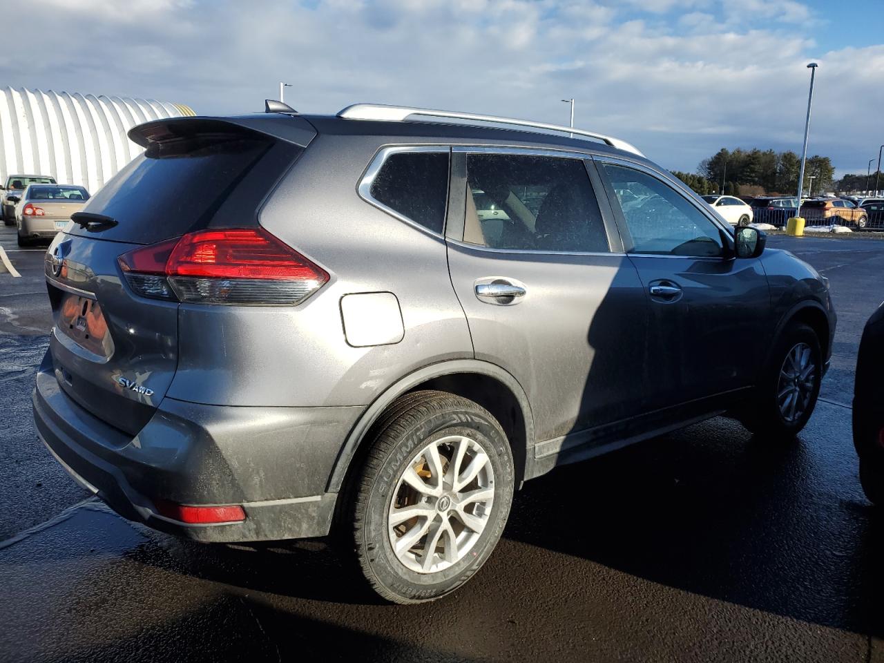 2017 Nissan Rogue - Image 3
