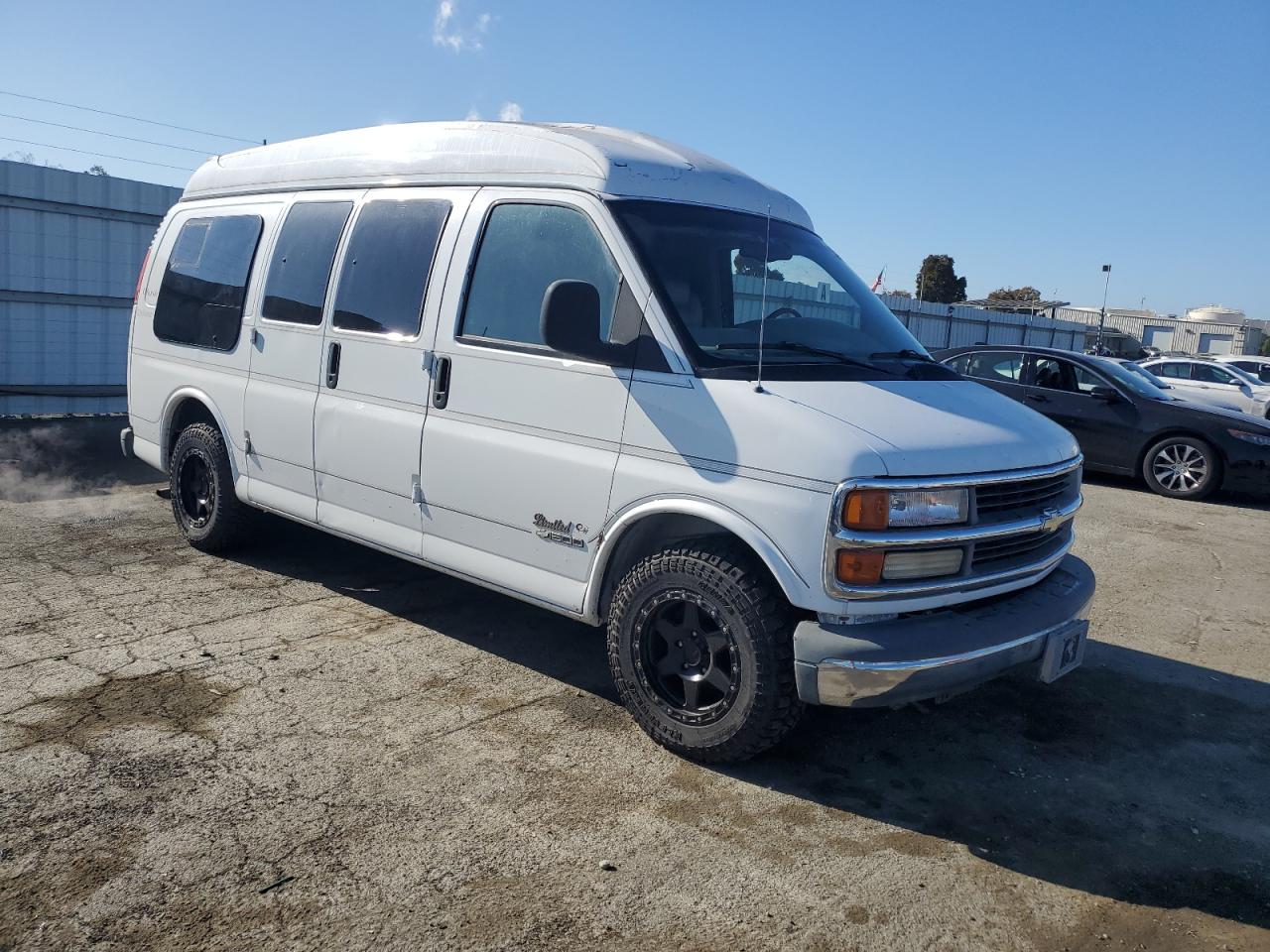 2000 Chevrolet Express - Image 4
