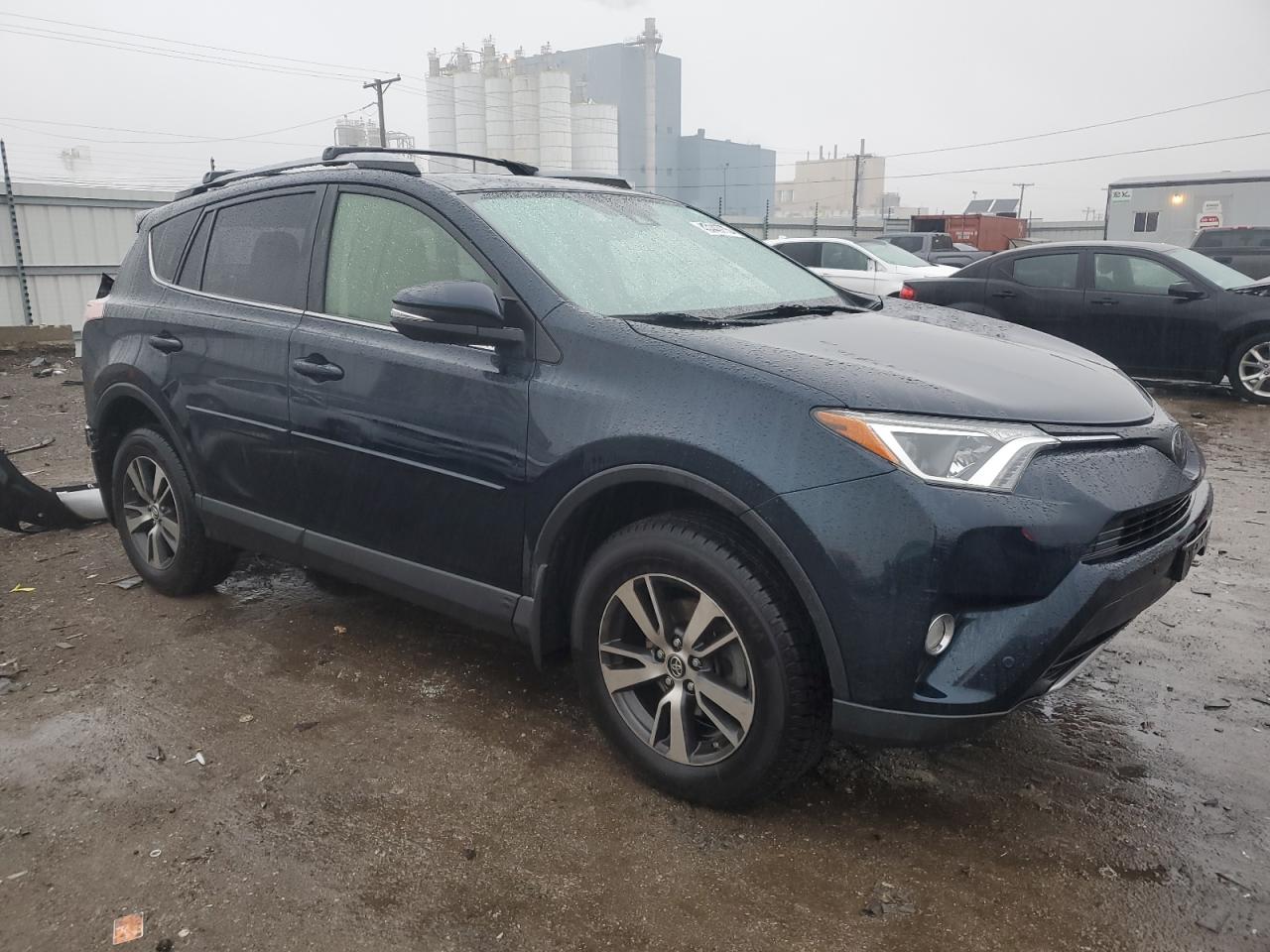 2018 Toyota RAV 4 - Image 4