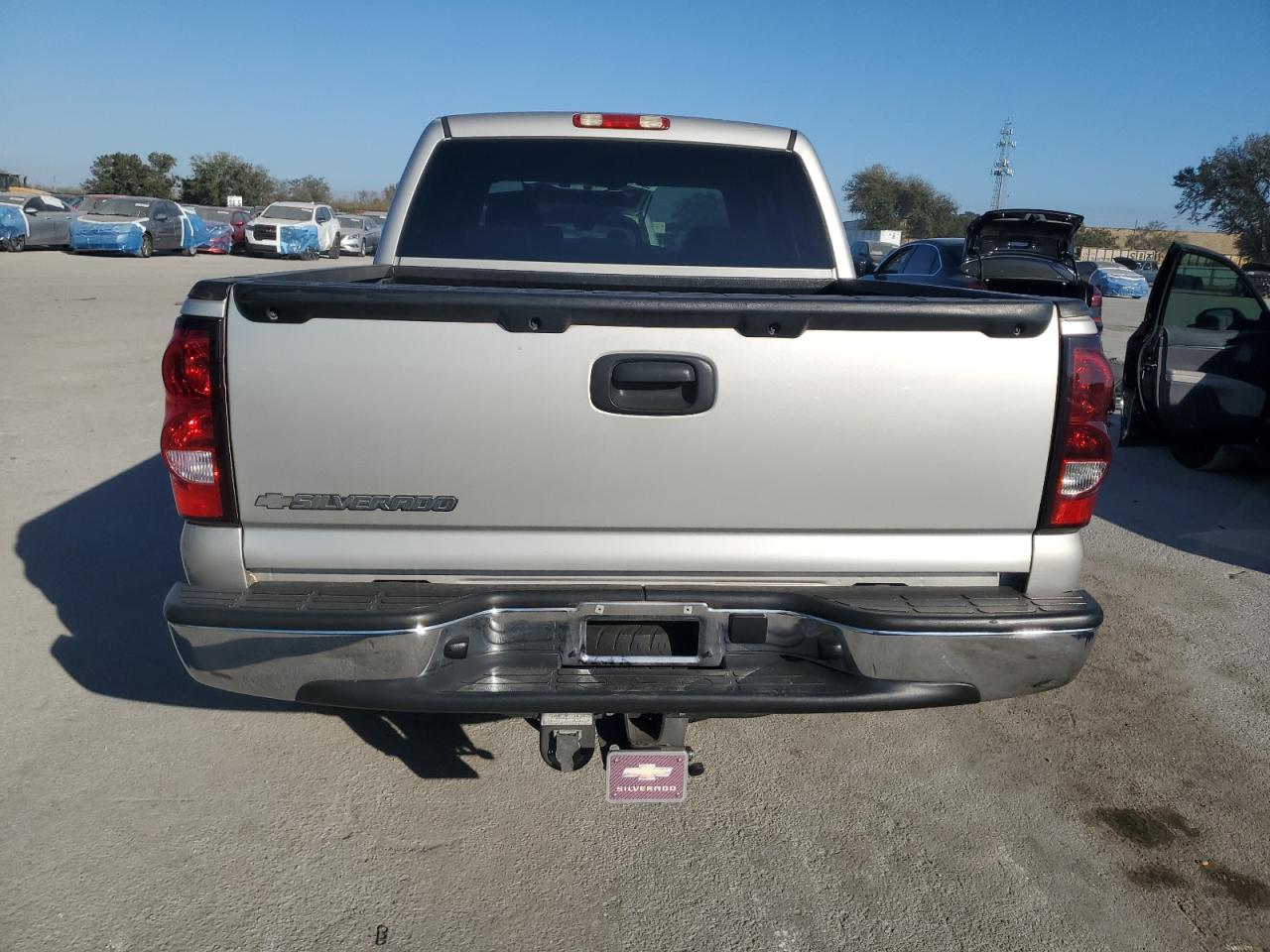 2006 Chevrolet Silverado - Image 6