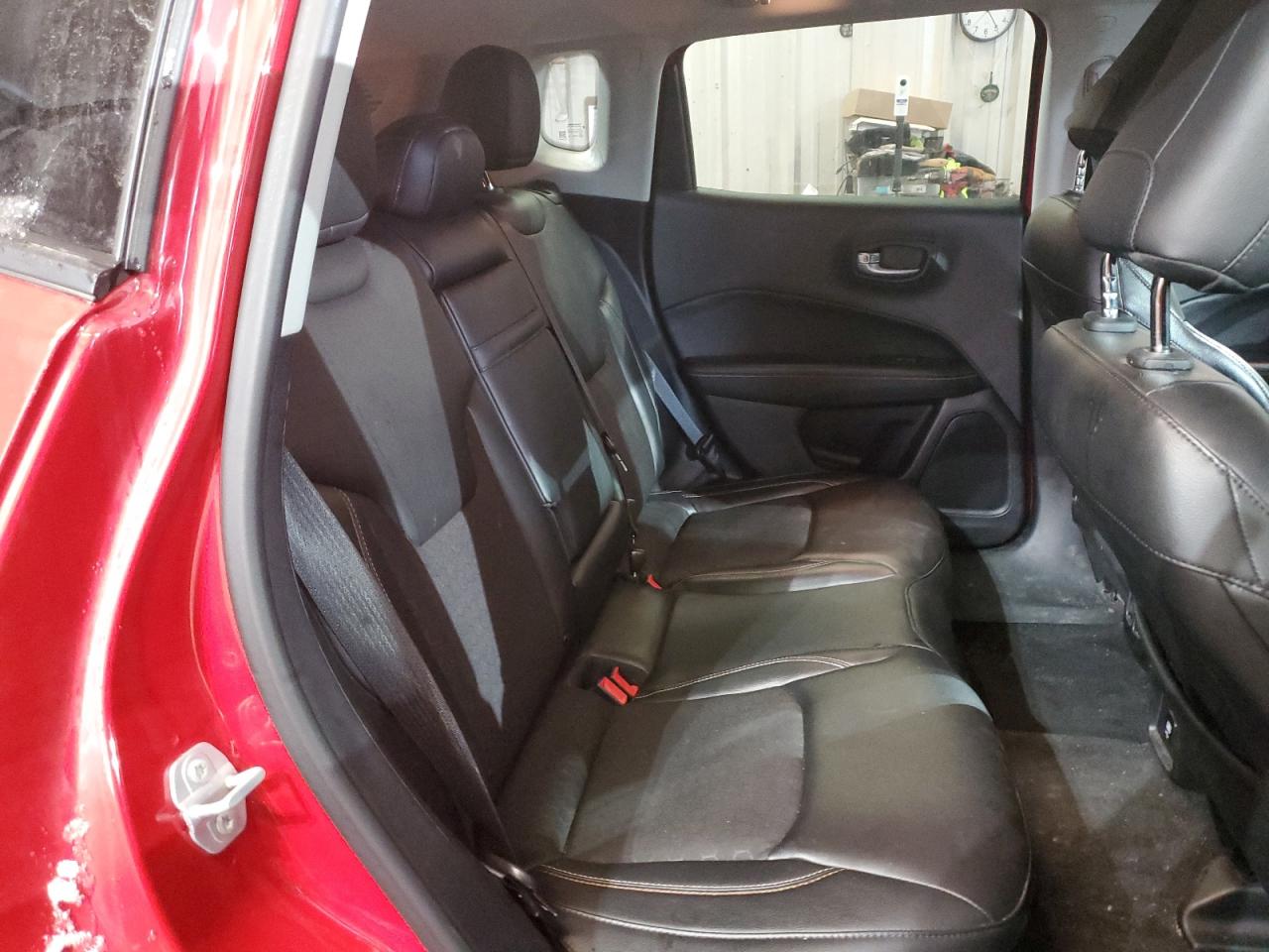 2018 Jeep Compass - Image 11