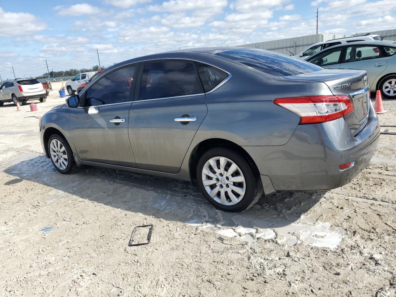 2015 Nissan Sentra - Image 2