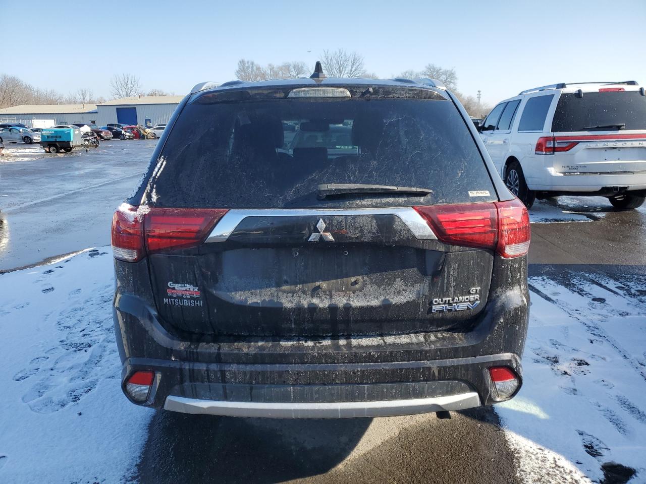 2018 Mitsubishi Outlander - Image 6