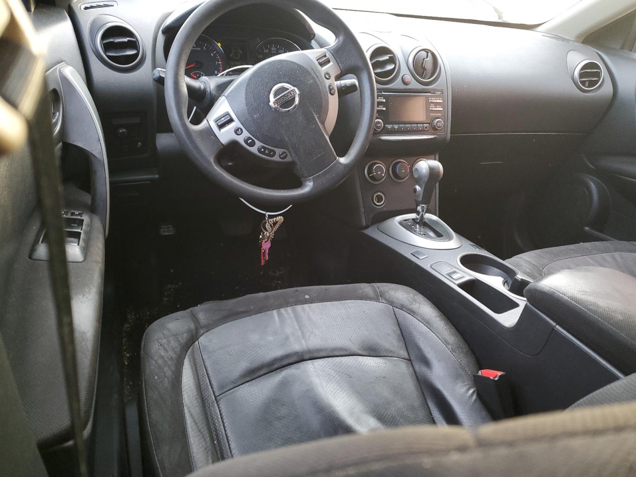 2015 Nissan Rogue - Image 8