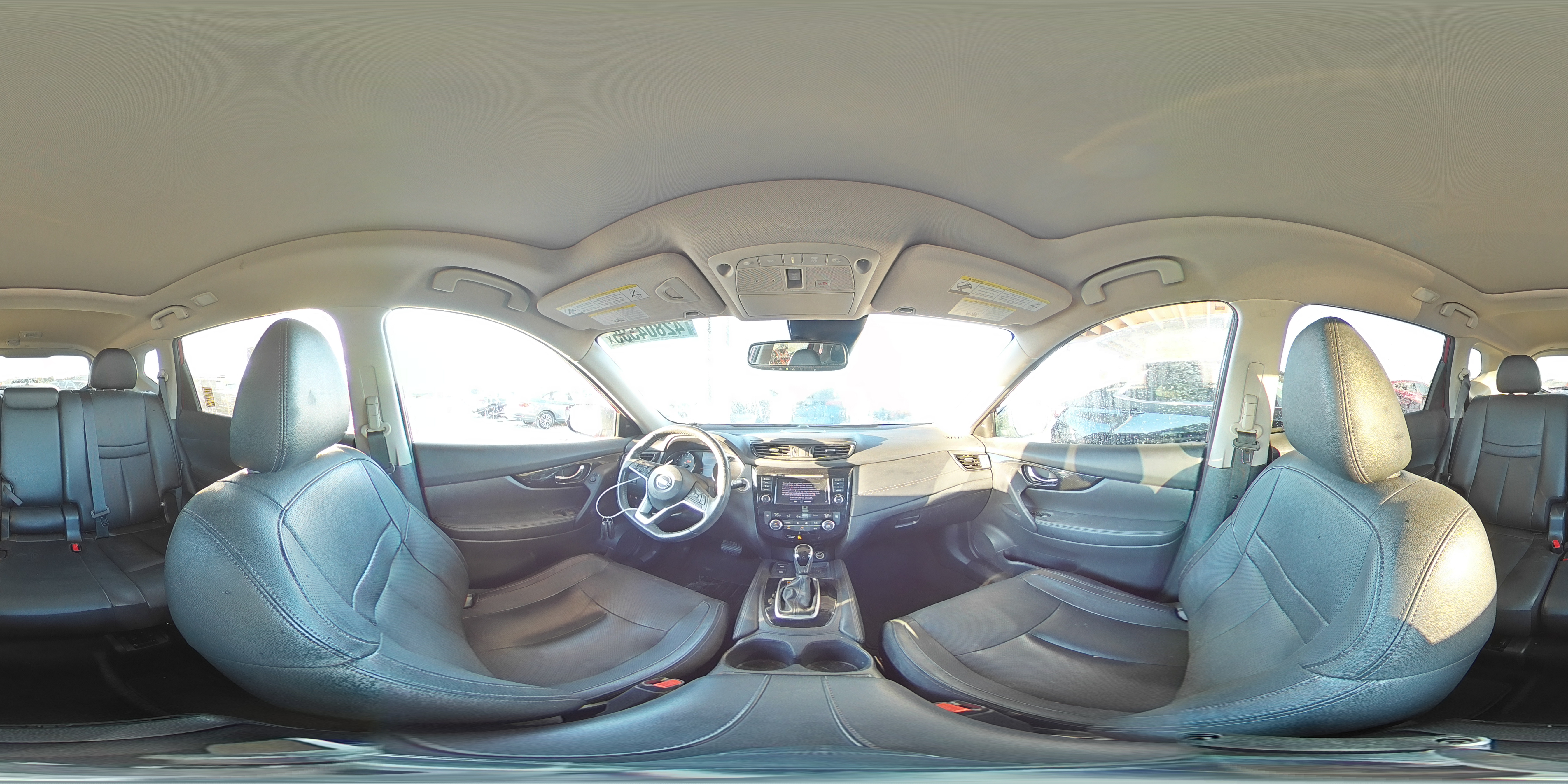 2019 Nissan Rogue - Image 15