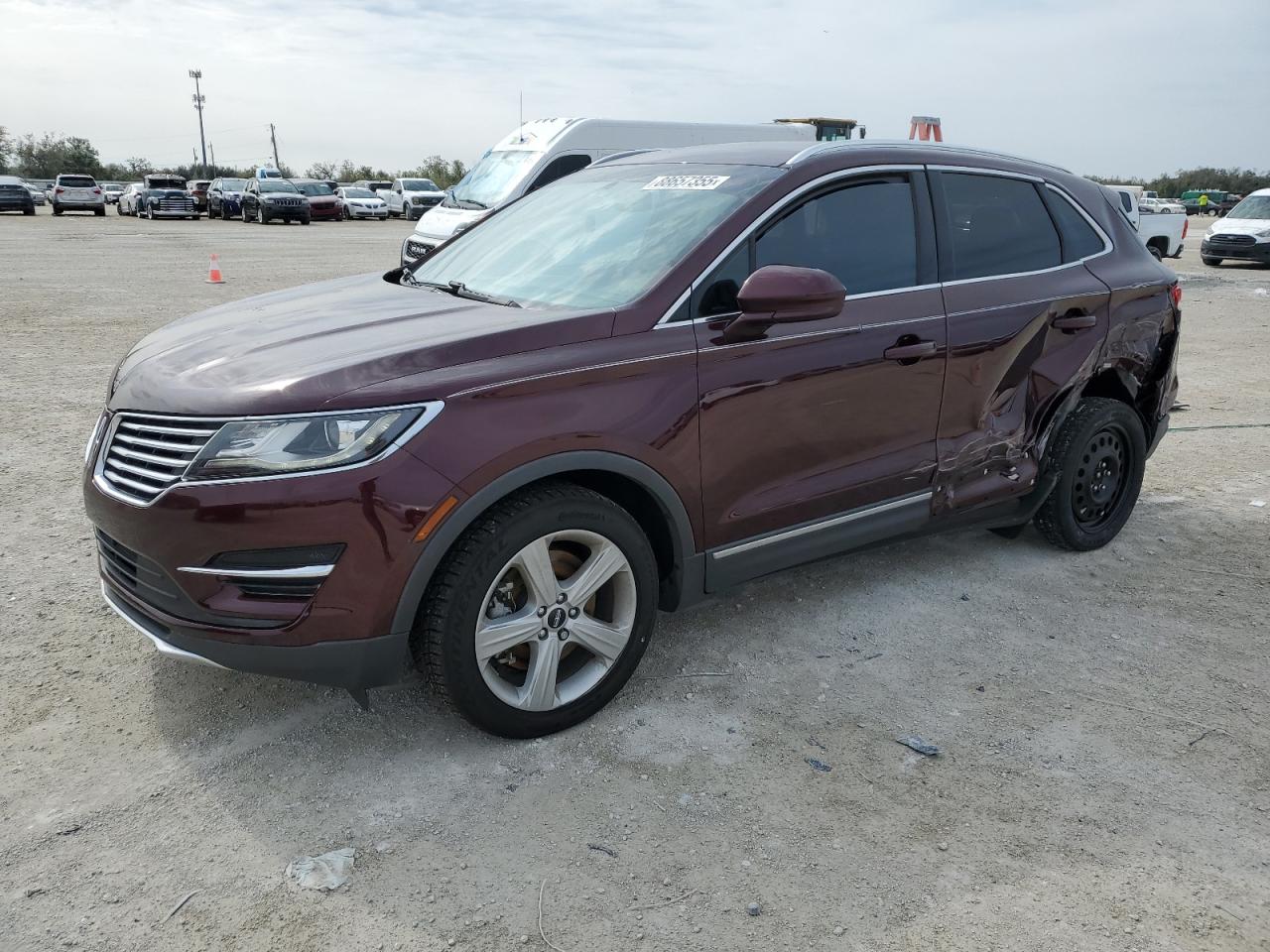 VIN 5LMCJ1C92GUJ21246 2016 LINCOLN MKC no.1