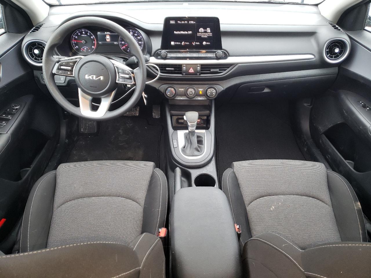 2024 Kia Forte - Image 8
