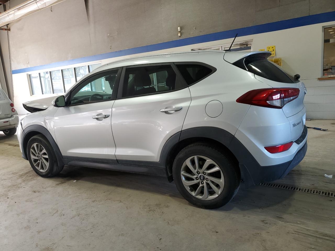 2016 Hyundai Tucson - Image 2