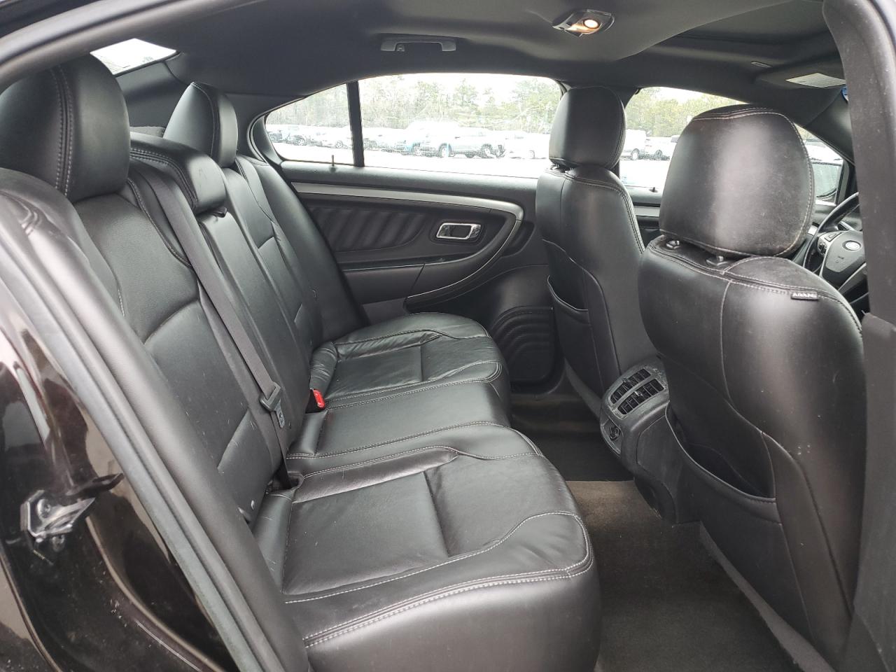 2013 Ford Taurus - Image 10