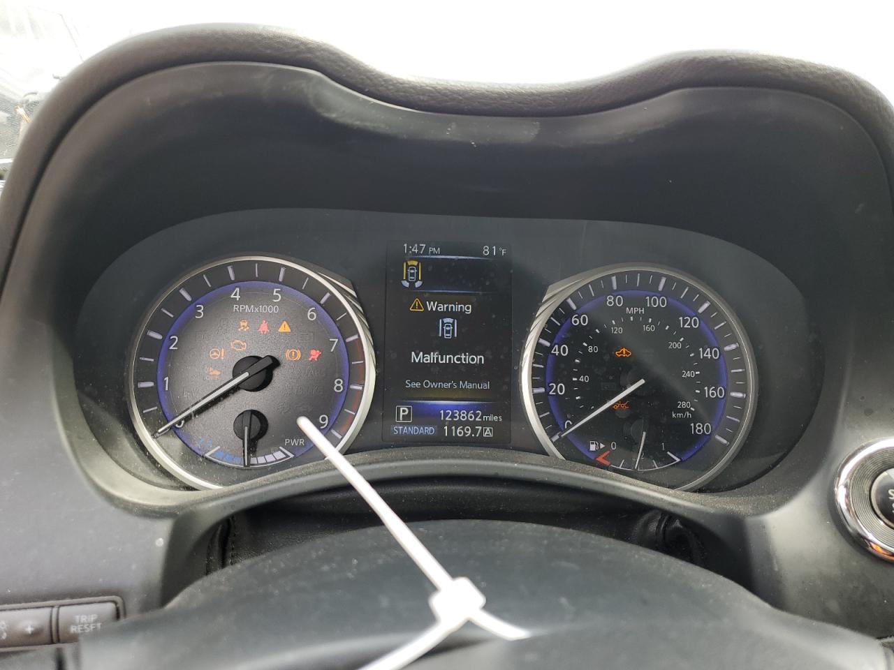 2016 Infiniti Q50 - Image 9