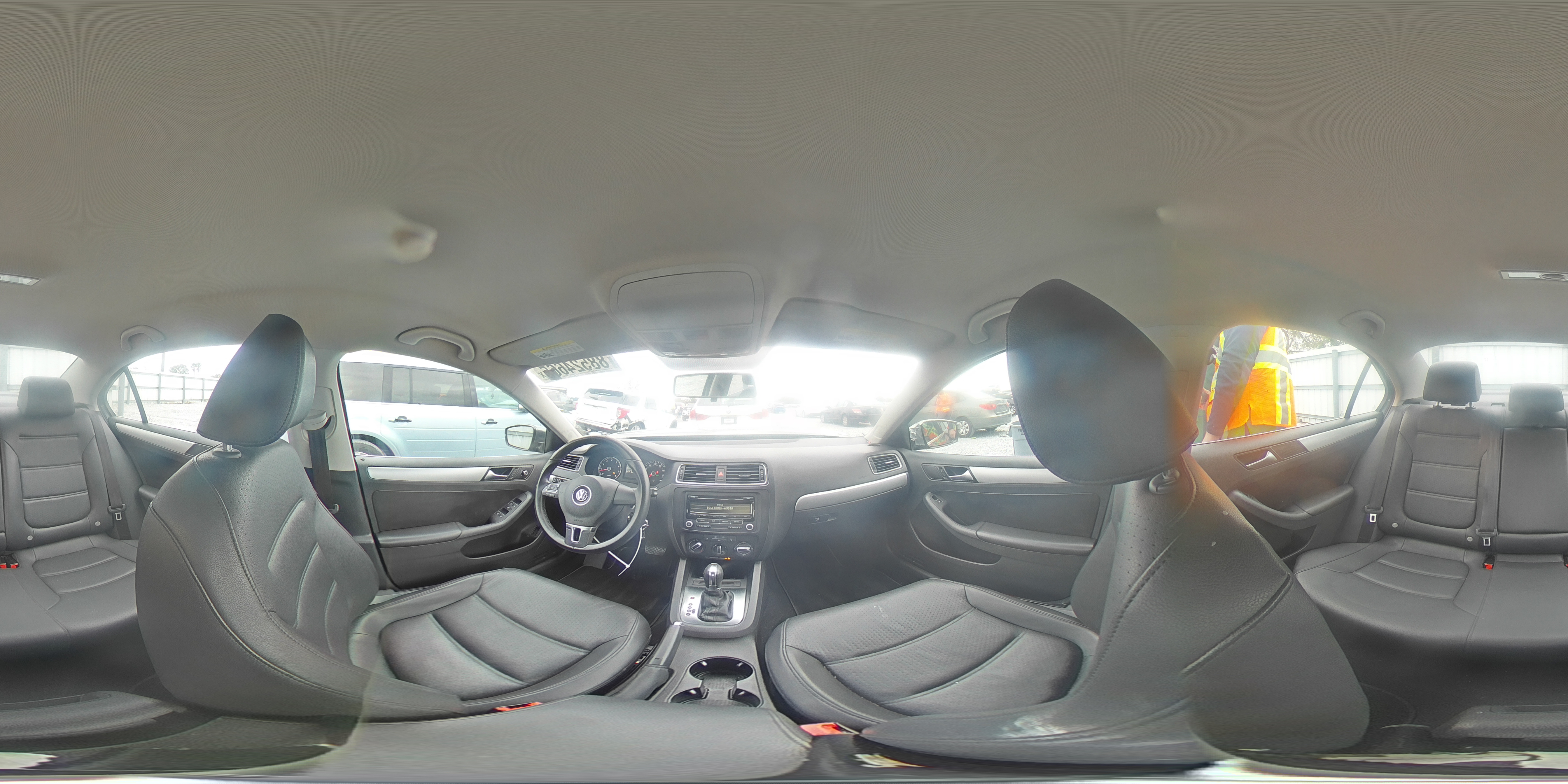 2014 Volkswagen Jetta - Image 13